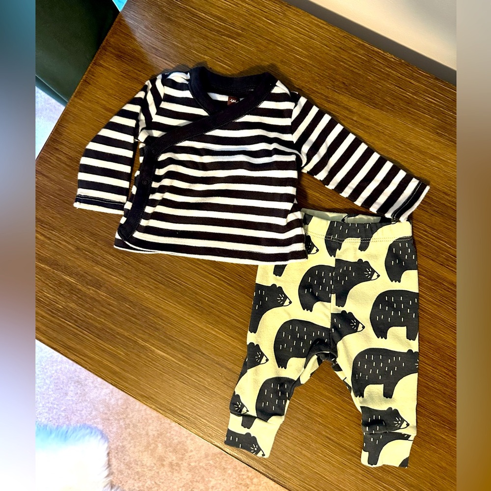 Tea Newborn Matching Set with Stripes and Bears